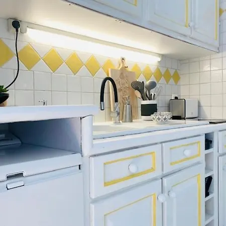 Chez Virginie Agreable Centre Parking Апартаменты